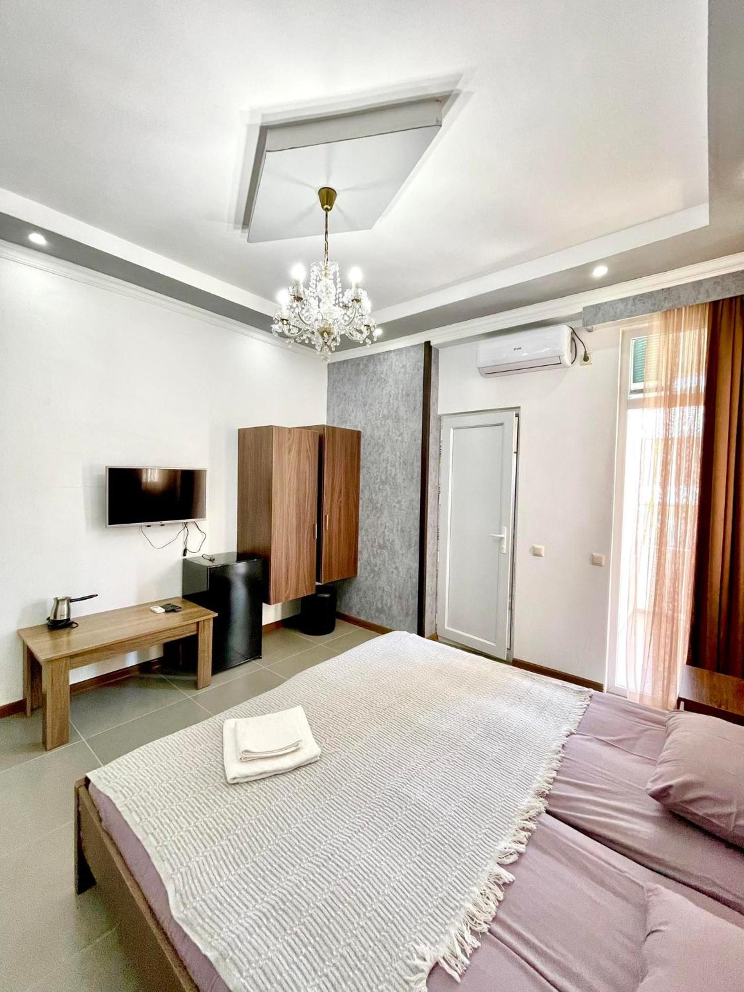 Tamazi Hotel Kobuleti Room photo